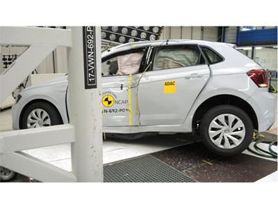 VW Polo - Pole crash test 2017 - after crash