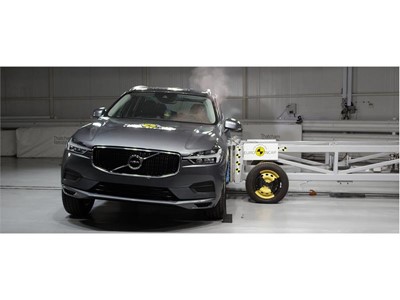 Volvo XC60 - Side crash test 2017
