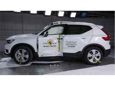 Volvo XC40 - Pole crash test 2017 - after crash