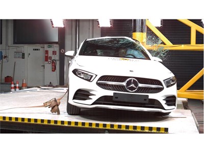 Mercedes-Benz A Class - Pole crash test 2018