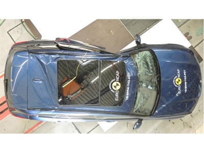 BMW X5 - Pole crash test 2018 - after crash