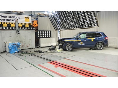 BMW X5 - Frontal Offset Impact test 2018 - after crash