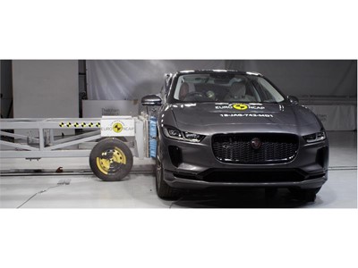 Jaguar I-PACE - Side crash test 2018