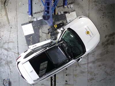 Hyundai Santa Fe - Pole crash test 2018 - after crash