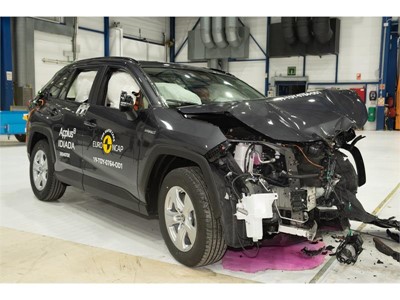 Toyota RAV4 - Frontal Offset Impact test 2019 - after crash