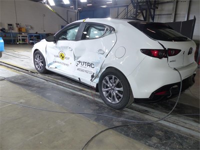 Mazda 3 - Side crash test 2019 - after crash