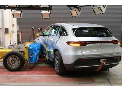 Mercedes-Benz EQ C - Side crash test 2019 - after crash