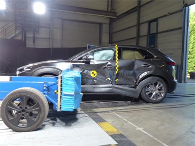 Mazda CX-30 - Side crash test 2019 - after crash