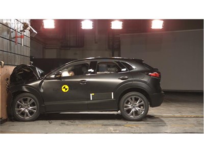 Mazda CX-30 - Frontal Full Width test 2019