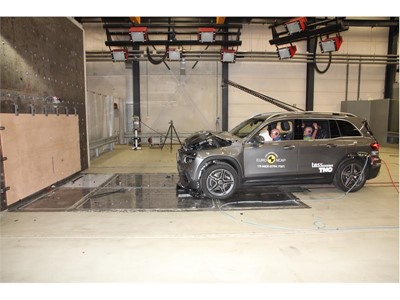 Mercedes-Benz GLB - Frontal Full Width test 2019 - after crash