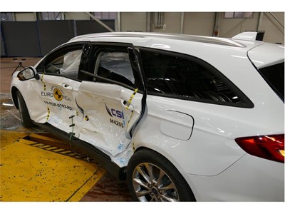 Ford Mondeo - Side crash test 2019 - after crash
