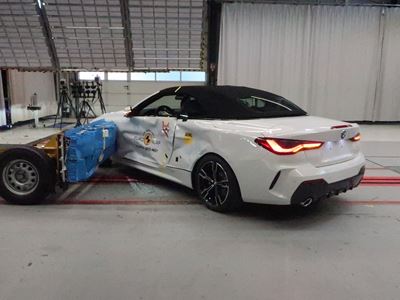BMW 4 Series Convertible - Side crash test 2019 - after crash