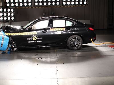 BMW 3 Series - Frontal Offset Impact test 2019