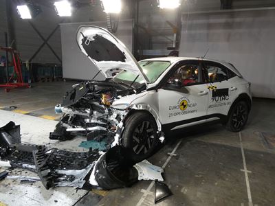 Opel/Vauxhall Mokka - Mobile Progressive Deformable Barrier test 2021 - after crash