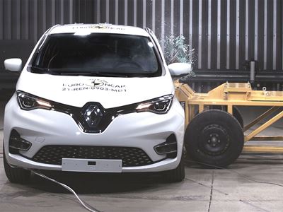 Renault ZOE - Side Mobile Barrier test 2021