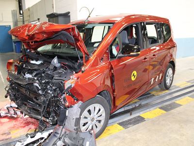 Renault Kangoo - Full Width Rigid Barrier test 2021 - after crash
