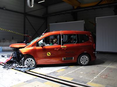 Renault Kangoo - Mobile Progressive Deformable Barrier test 2021 - after crash