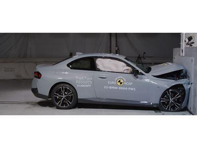 BMW 2 Series Coupé - Full Width Rigid Barrier test 2022