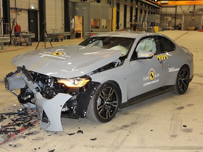 BMW 2 Series Coupé - Mobile Progressive Deformable Barrier test 2022 - after crash