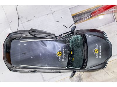 Lexus NX - Side Pole test 2022 - after crash