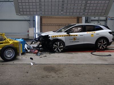 VW ID.4 - Mobile Progressive Deformable Barrier test 2021 - after crash