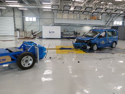 VW Caddy - Mobile Progressive Deformable Barrier test 2021 - after crash