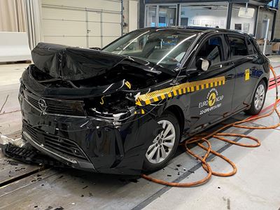 Opel/Vauxhall Astra - Full Width Rigid Barrier test 2022 - after crash