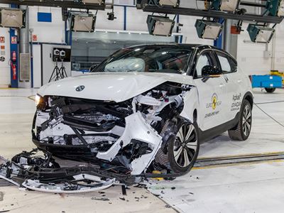 Volvo C40 Recharge - Mobile Progressive Deformable Barrier test 2022 - after crash