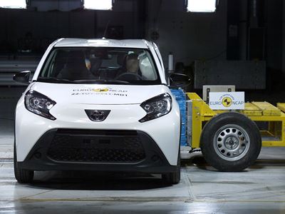 Toyota Aygo X - Side Mobile Barrier test 2022