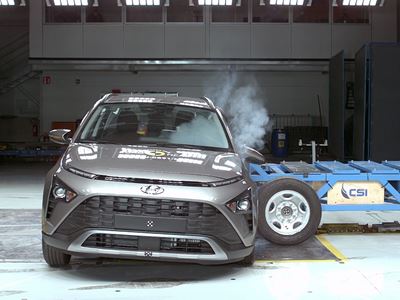 Hyundai Bayon - Side Mobile Barrier test 2021