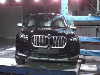 BMW X1 - Side Pole test 2022
