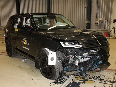 Range Rover - Mobile Progressive Deformable Barrier test 2022 - after crash