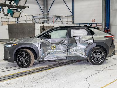 Toyota bZ4X - Side Mobile Barrier test 2022 - after crash