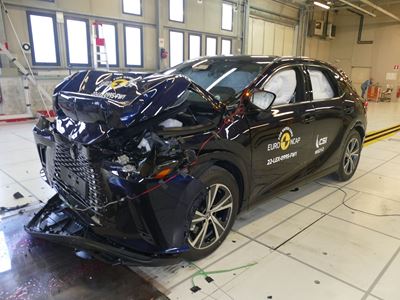 Lexus RX - Full Width Rigid Barrier test 2022 - after crash