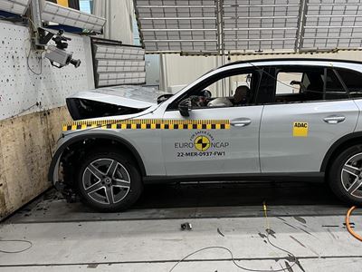 Mercedes-Benz GLC - Full Width Rigid Barrier test 2022 - after crash