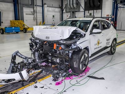 Hyundai KONA - Full Width Rigid Barrier test 2023 - after crash
