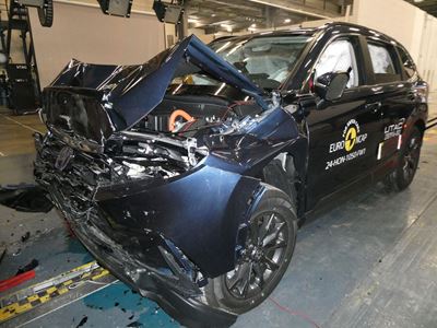 Honda CR-V - Full Width Rigid Barrier test 2024 - after crash