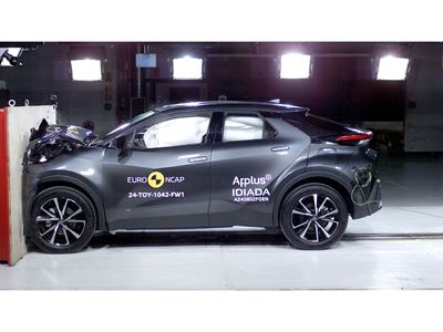 Toyota C-HR - Full Width Rigid Barrier test 2024
