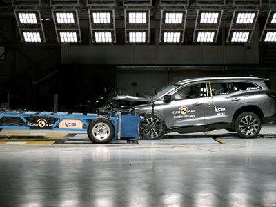 Renault Espace - Mobile Progressive Deformable Barrier test 2022