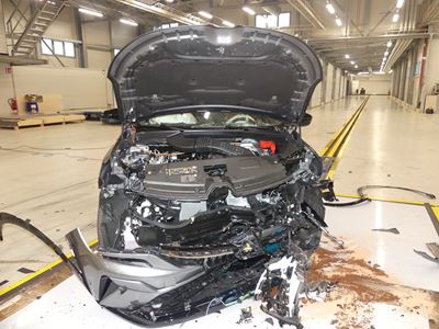 Renault Espace - Mobile Progressive Deformable Barrier test 2022 - after crash