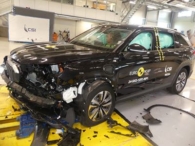 Škoda Kodiaq iV - Mobile Progressive Deformable Barrier test 2024 - after crash