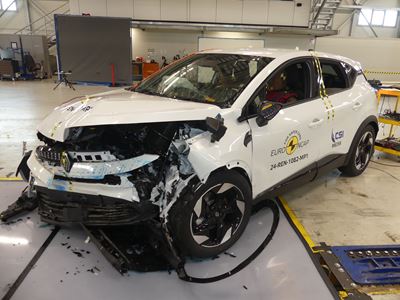 Renault Captur - Mobile Progressive Deformable Barrier test 2024 - after crash