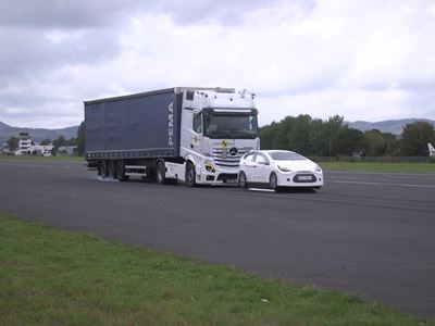 Mercedes-Benz Actros L (2024 MY) Commercial Truck Safety Tests 2024