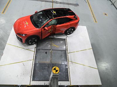 Deepal S07 Side Pole test 2024 after crash