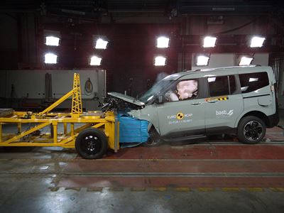 ford tourneo courier bev 2025 1178 MPDB