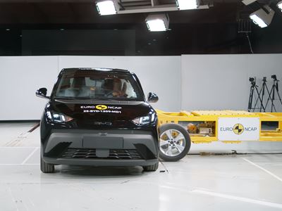 BYD DOLPHIN SURF Side Mobile Barrier test 2025