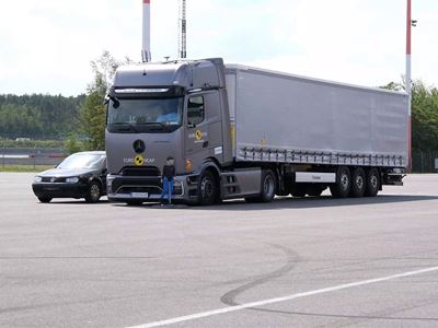 Mercedes Benz Actros L with ProCabin 4x2 Tractor Unit 2025 Commercial Truck Safety Tests