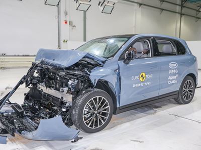 Leapmotor B10 Full Width Rigid Barrier test 2025 after crash