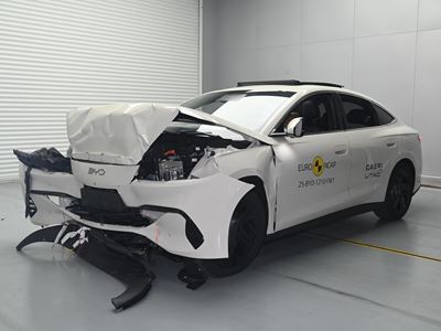 BYD SEAL 6 Full Width Rigid Barrier test 2025 after crash