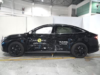 BYD SEAL 6 Side Mobile Barrier test 2025 after crash